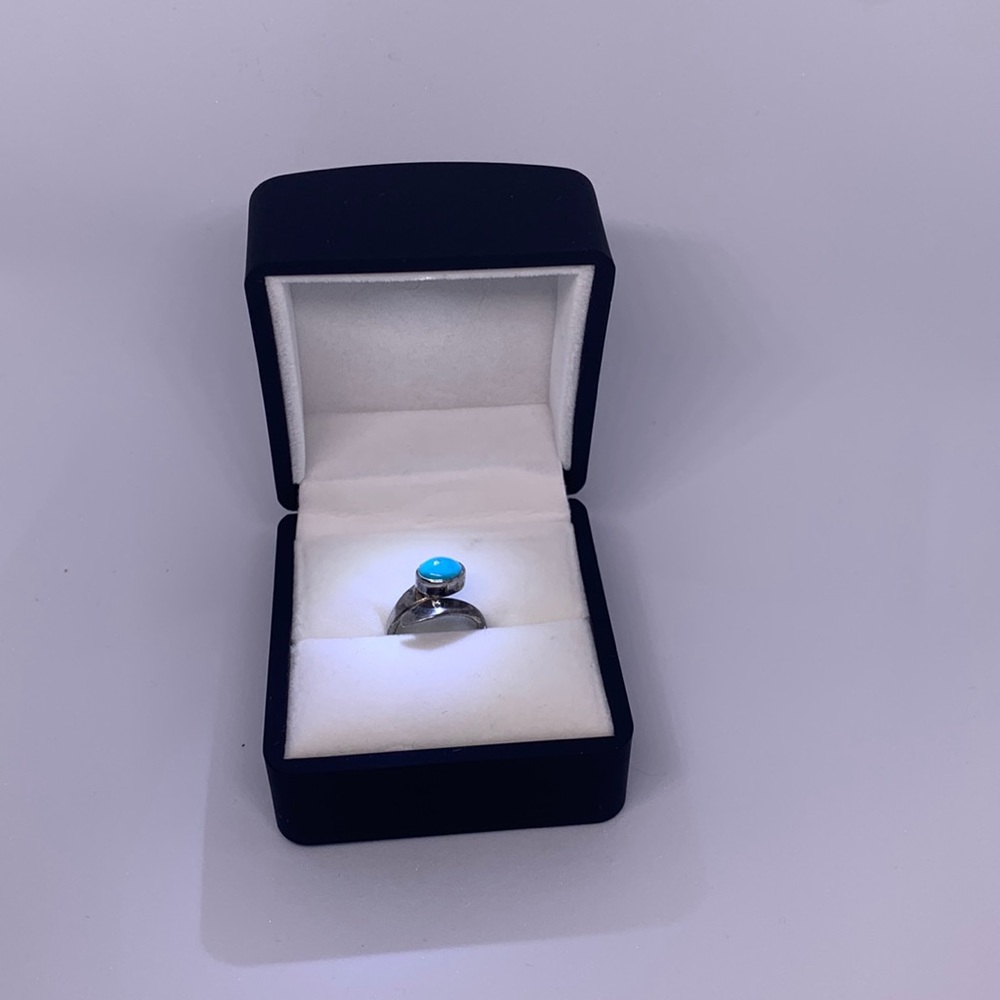 Turquoise ring size 3 3/4